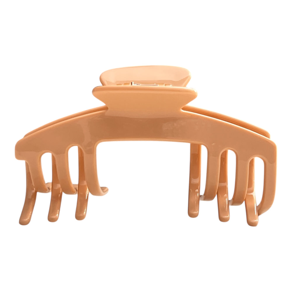 Front view of the Biscotti warm beige hat claw clip designed for secure, comfortable everyday hairstyles with hats.