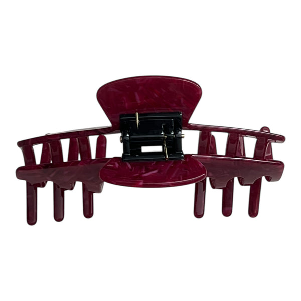 Back view of the Merlot burgundy hat claw clip showing the spring hinge and wide opening for a secure hold.